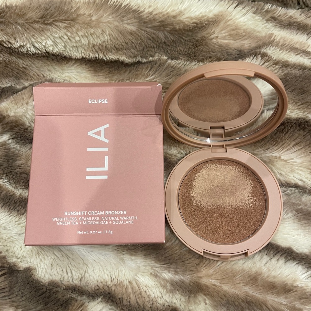 Ilia Sunshift Cream Bronzer in Eclipse Peachy Bronze